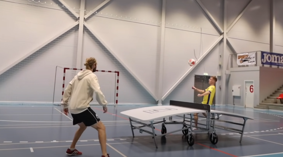 Fodboldbordtennis er blevet til Teqball – med sit eget VM