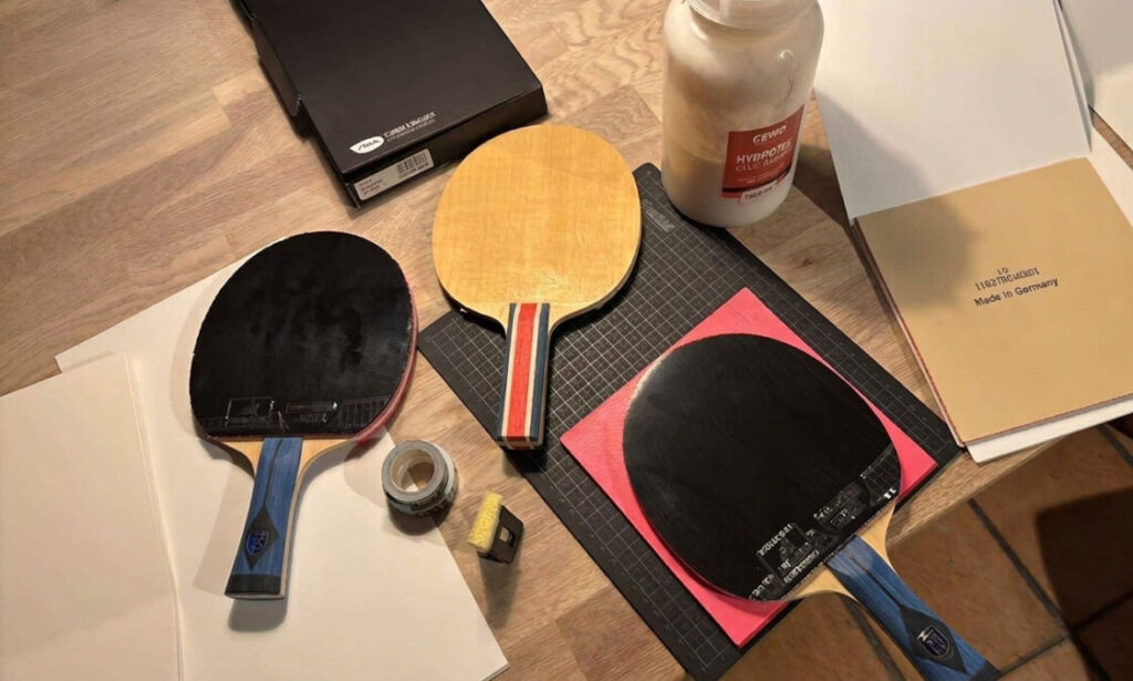 Montering af bordtennisbat